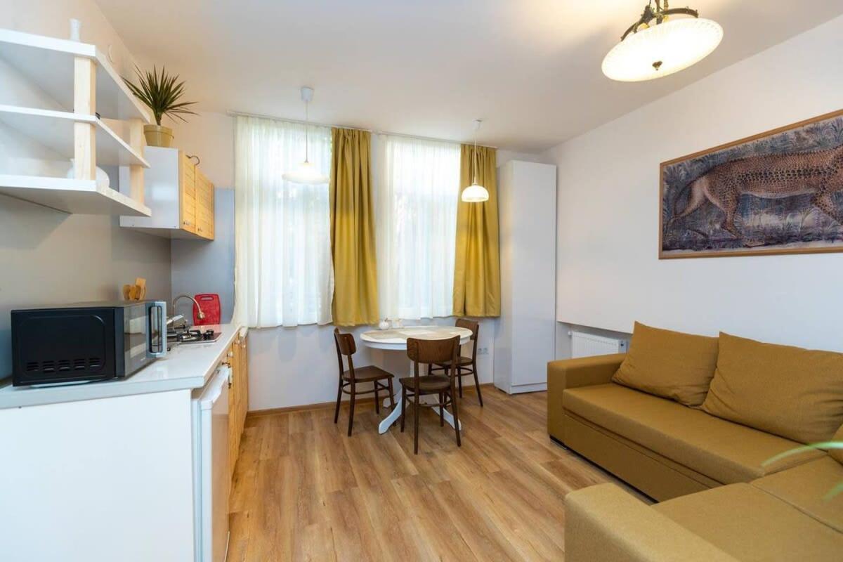 Wehost Liberty Square Apartments Tiflis Dış mekan fotoğraf